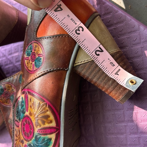 L’Artiste Gorgeous Heels! colorful painterly tooled leather great dancing shoes - Picture 3 of 9